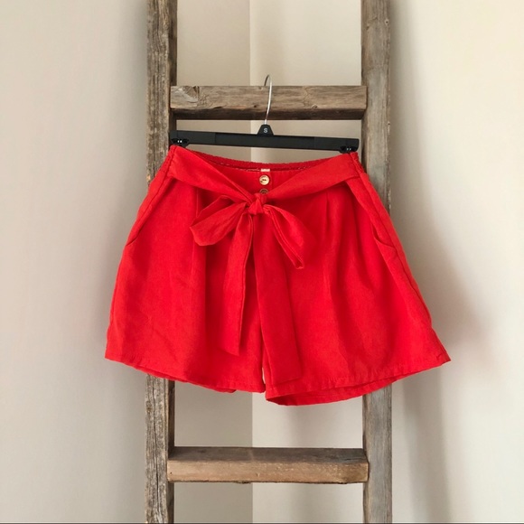 ❣️High-Waist Red Shorts - Picture 2 of 8